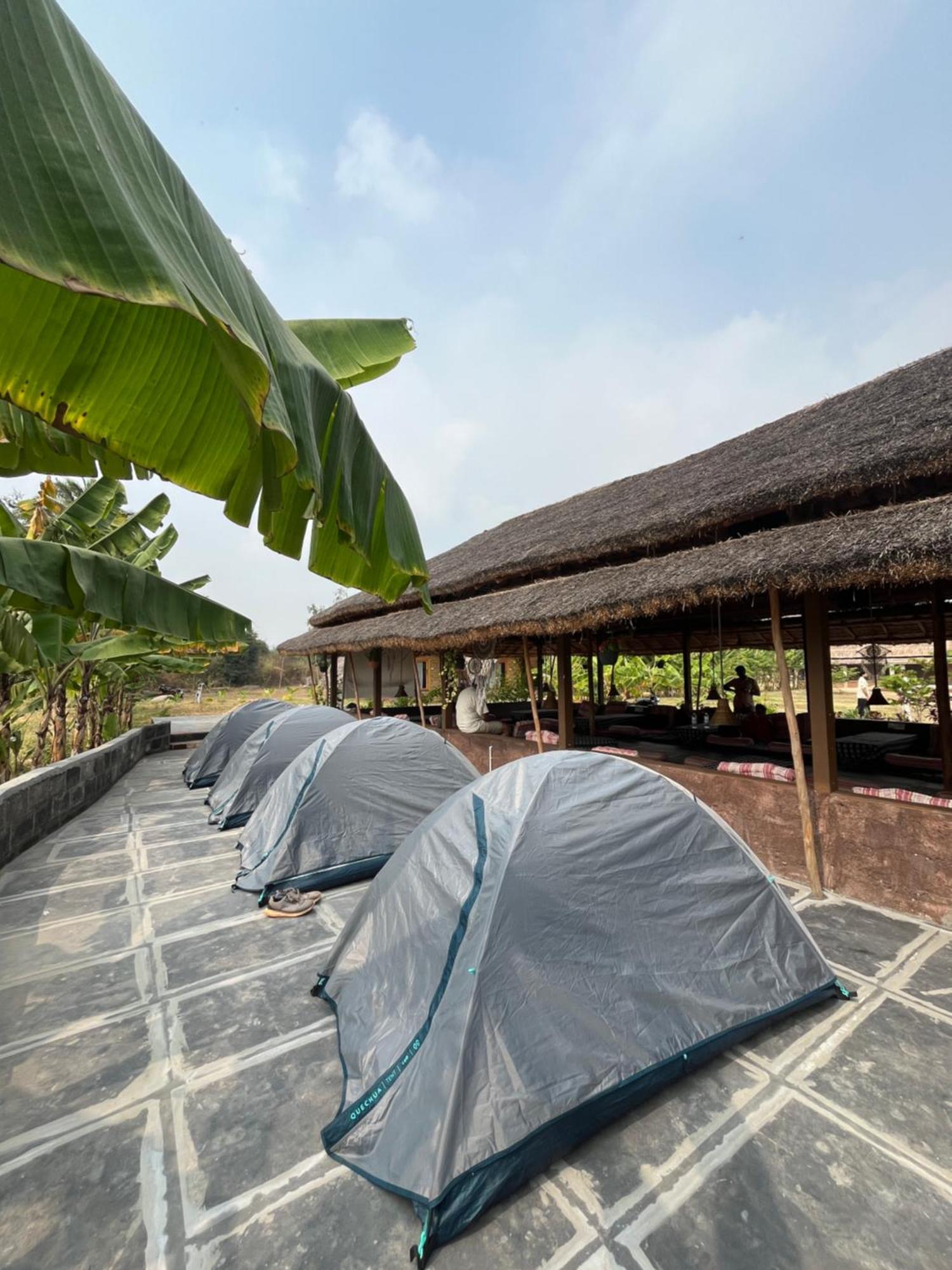 Hotel Tropical Hampi Exterior foto